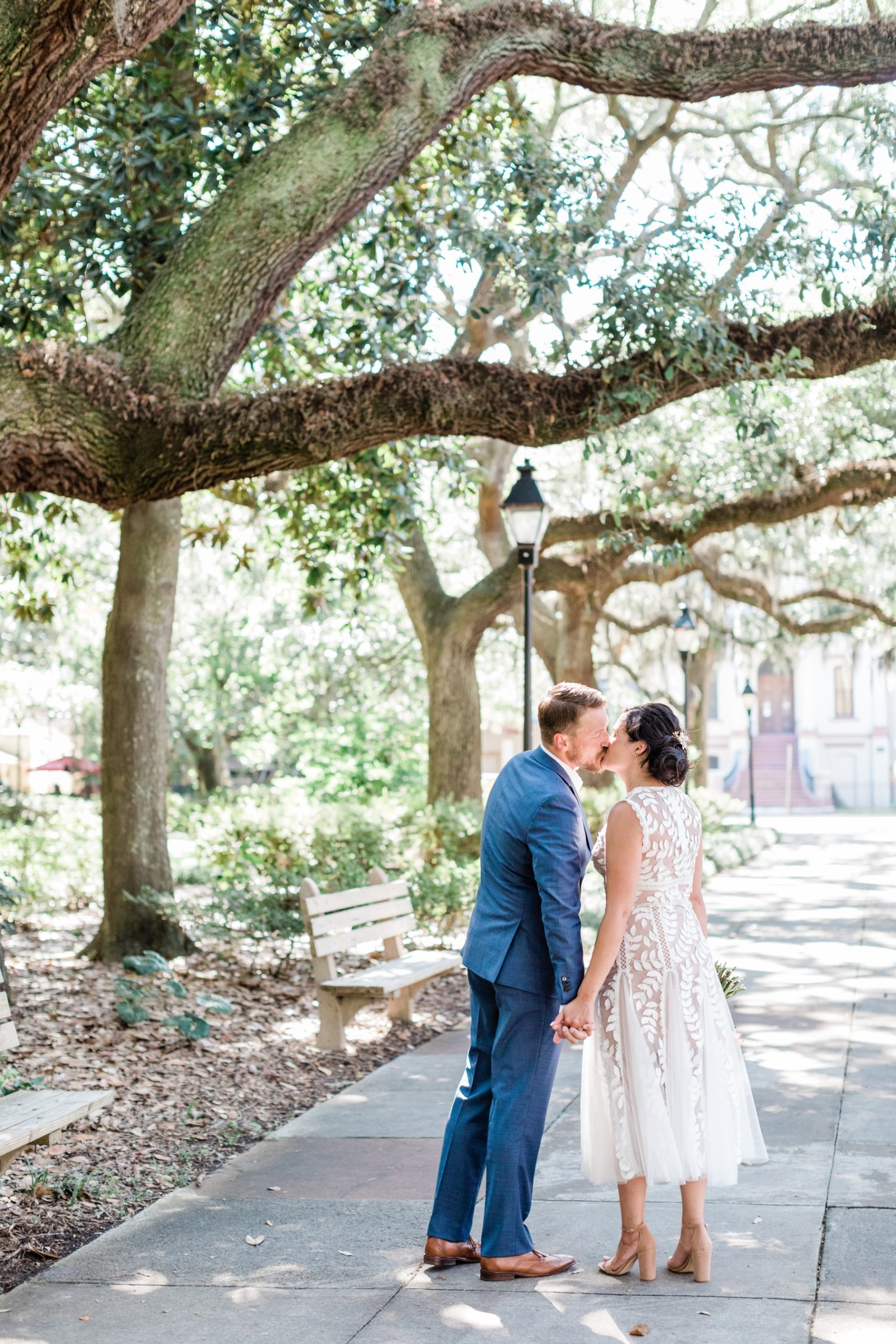 Summer elopement in Lafayette Square in Savannah by Savannah Elopement Package