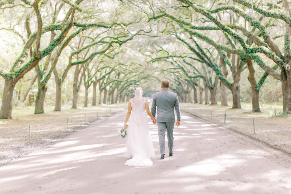 Savannah Elopement photography at Wormsloe and 10 signs you should elope