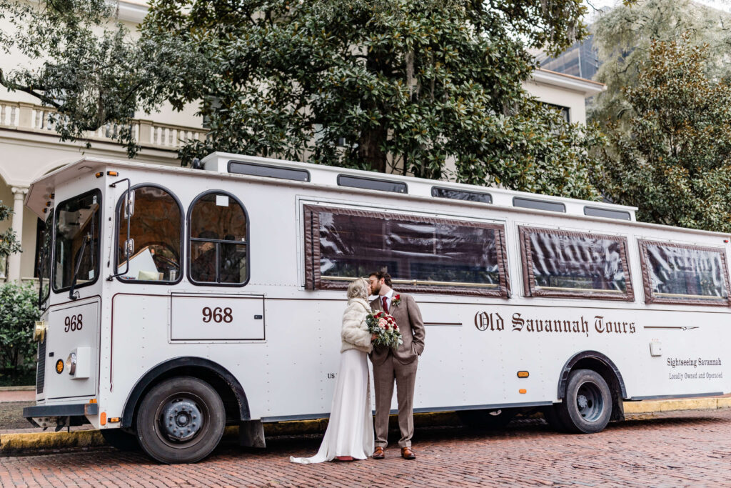 White trolley for a savannah wedding