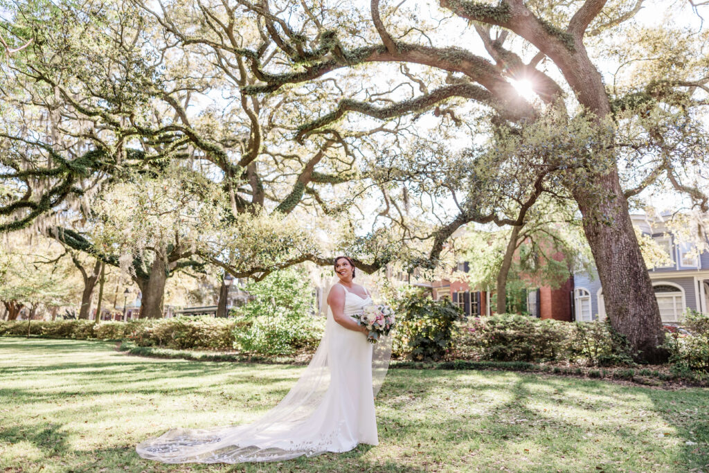 Why Savannah is the best place to elope in the south - bridal portraits in Forsyth Park