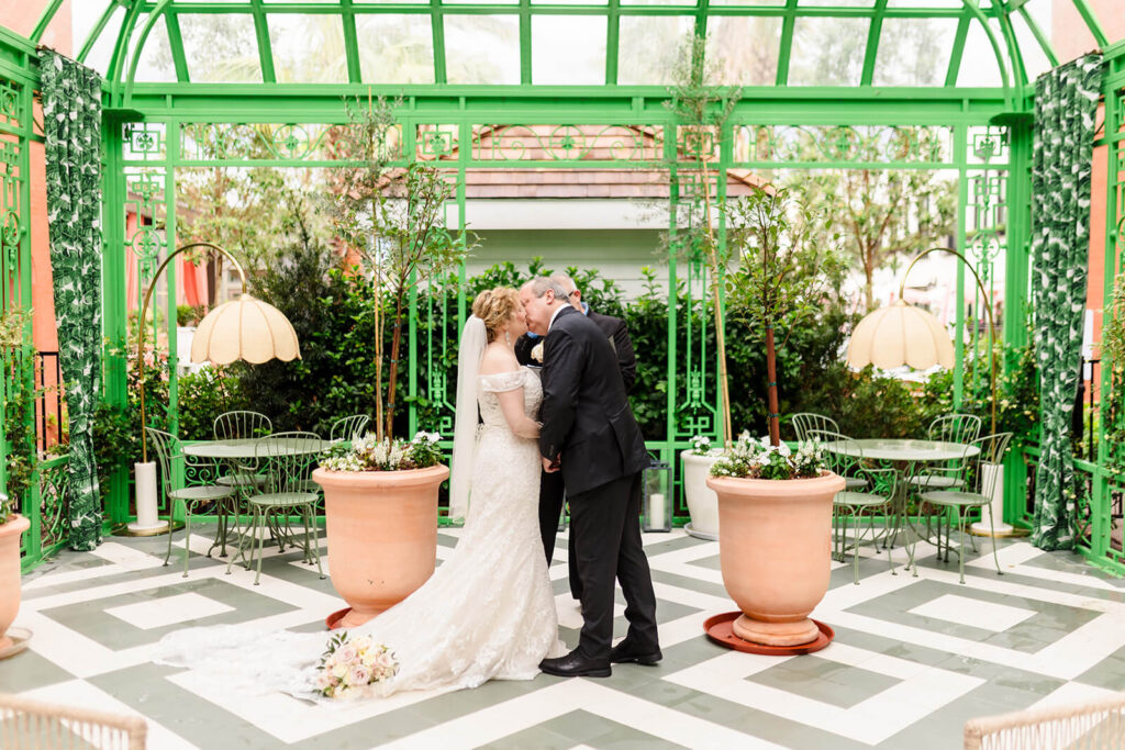 Savannah historic district elopement location at the Hotel Bardo