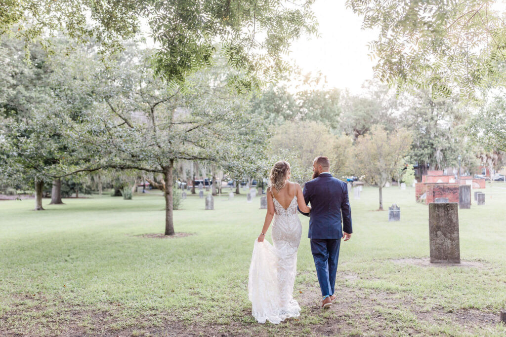 Savannah cemetery elopements - Colonial Park Cemetery