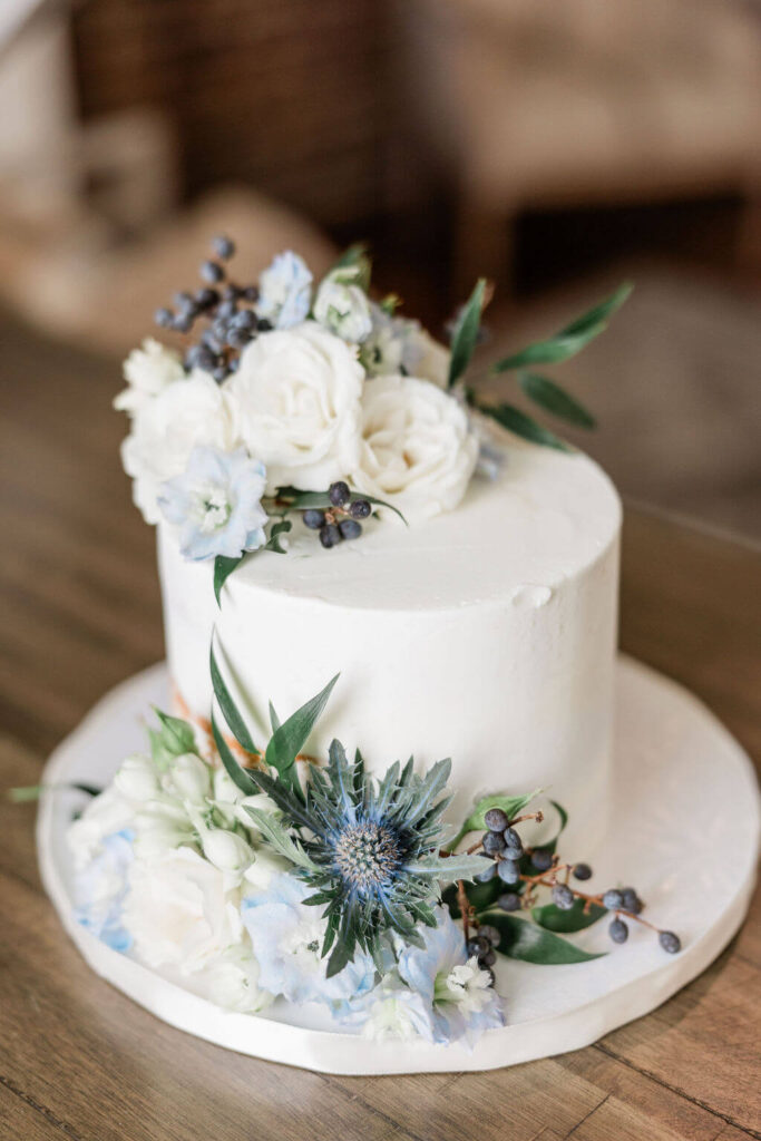 Savannah Elopement with Wicked Cakes