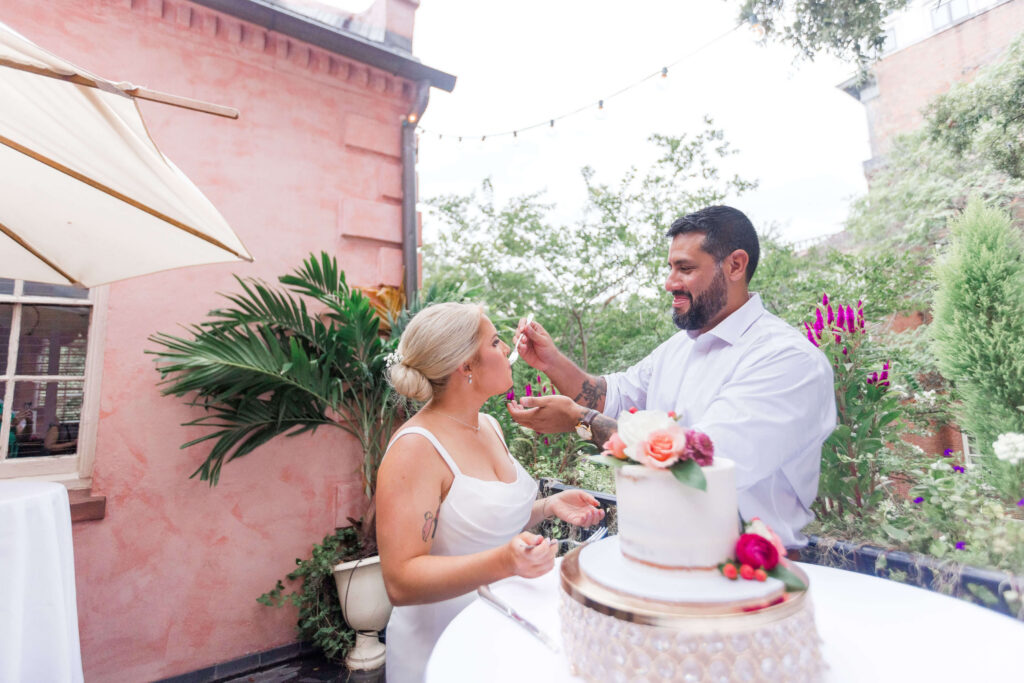 Olde Pink House Balcony